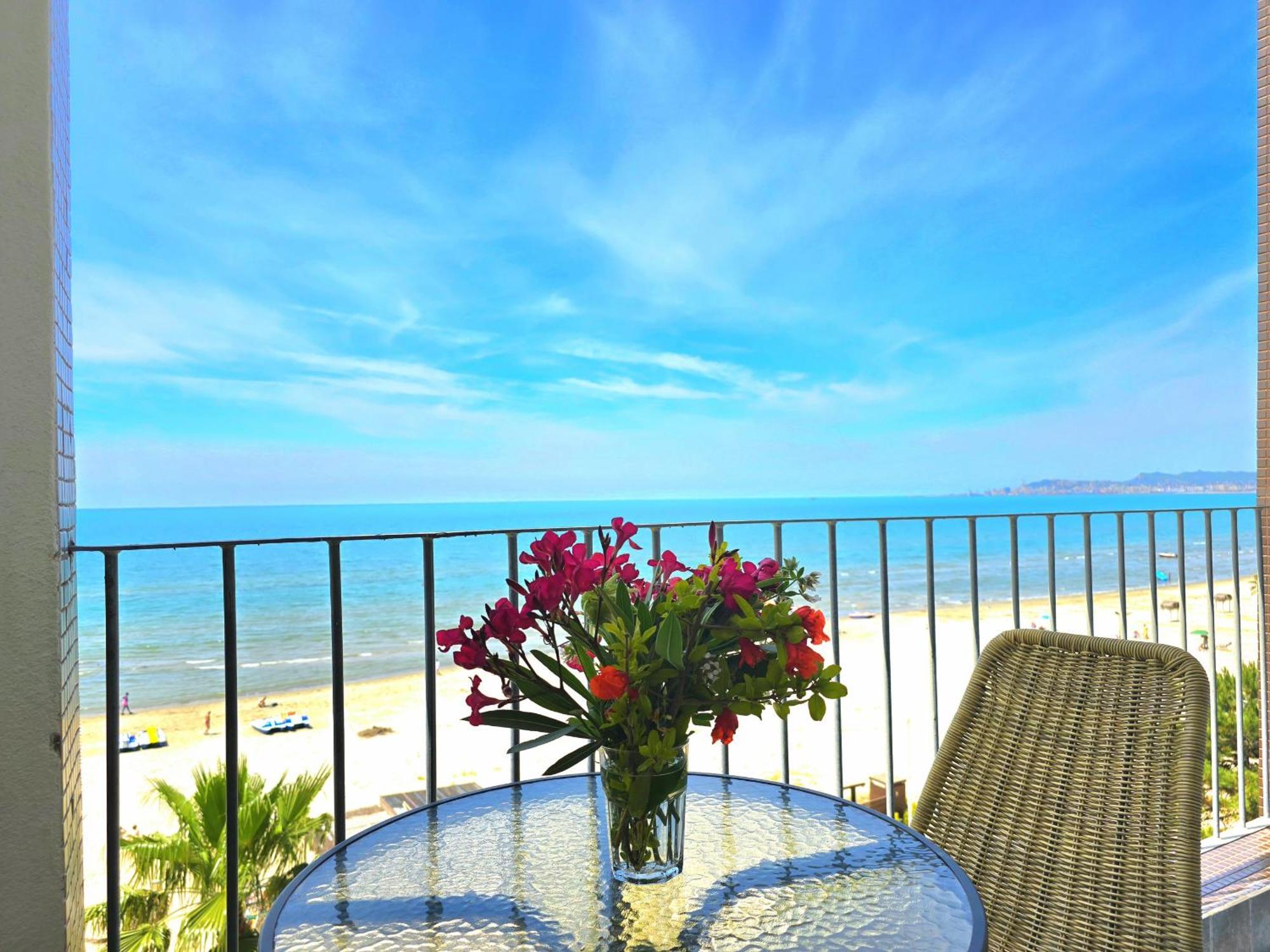 Sea Vista Apartment Durres Bagian luar foto